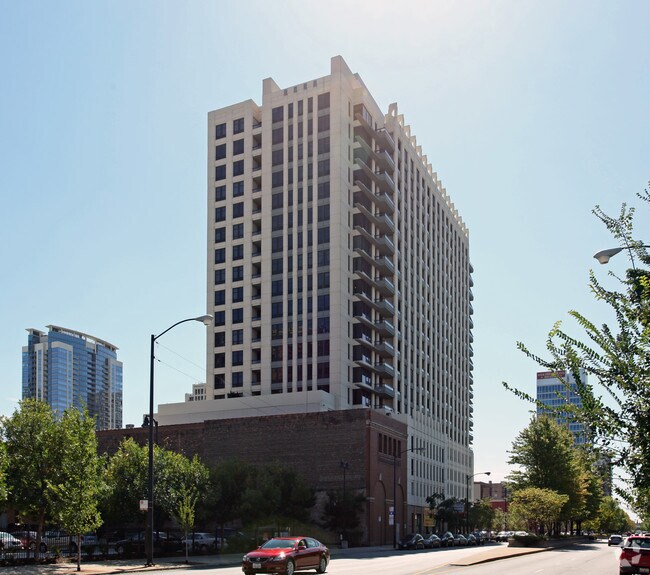Foto del edificio - Vision on State