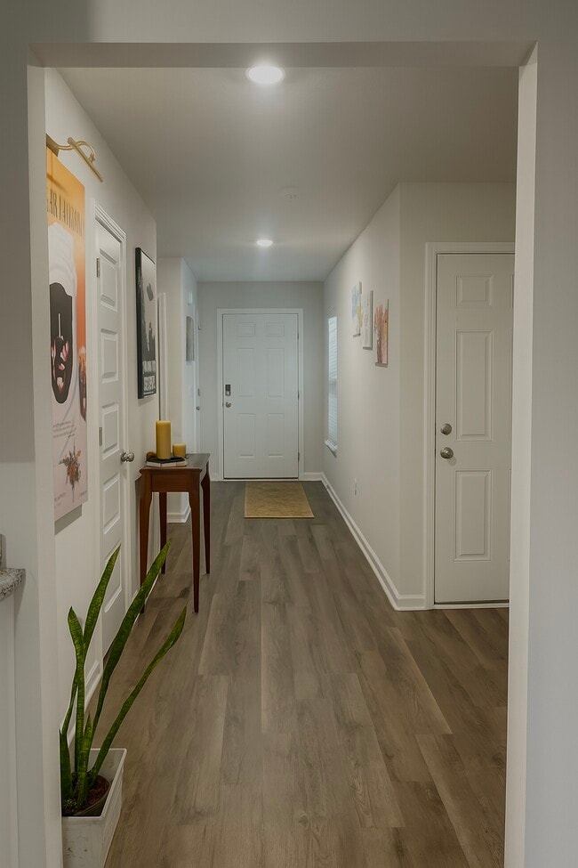 Building Photo - 8623 Tarsus Dr