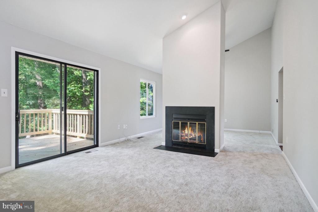 8209 Idylwood Rd, Vienna, VA 22182 House Rental in Vienna, VA