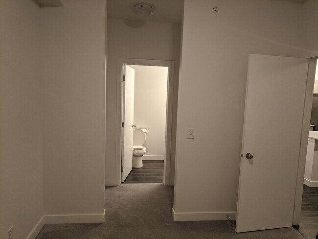 Photo du bâtiment - 4641 128 Ave NE