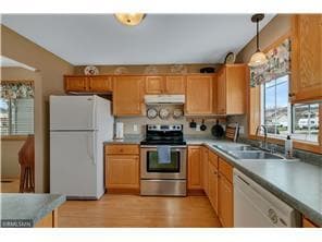 Building Photo - 1612 Nuthatch Ave