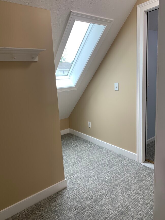 Foto del edificio - 10471 E Cherry Bend Rd