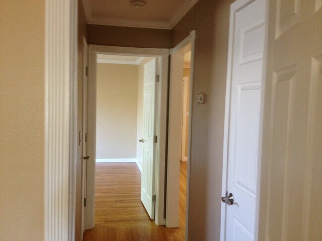 Hallway - 564 Annie Laurie St