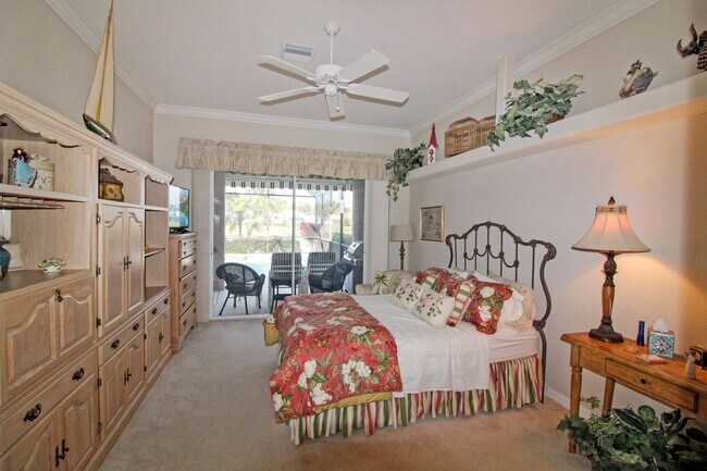 Foto del edificio - Pond Willow Ln, 675