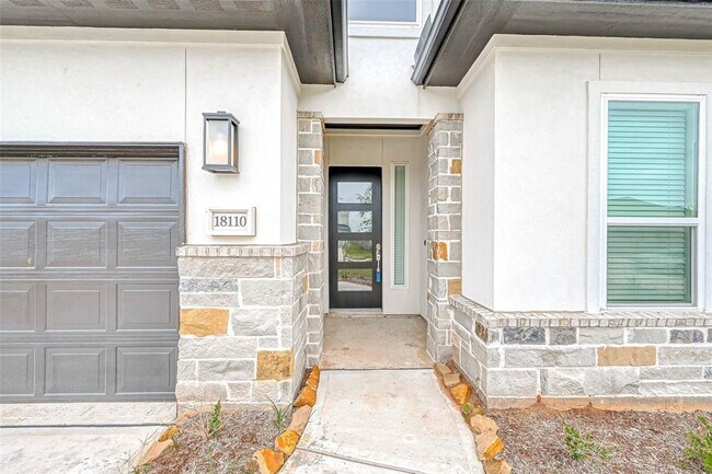 Foto del edificio - 18110 Grand Vista Hills Ln