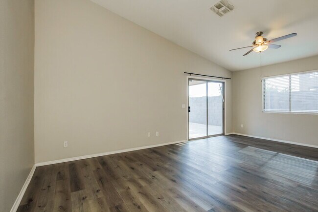 Building Photo - 12821 W Crocus Dr