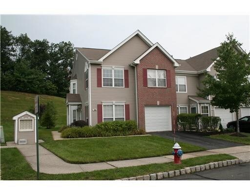 Primary Photo - 98 Windsong Cir