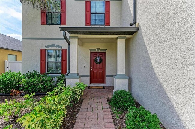 Building Photo - 2084 La Palma Ave