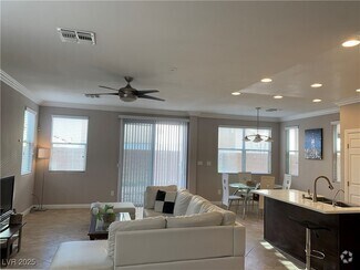 Building Photo - 9024 Semillon St