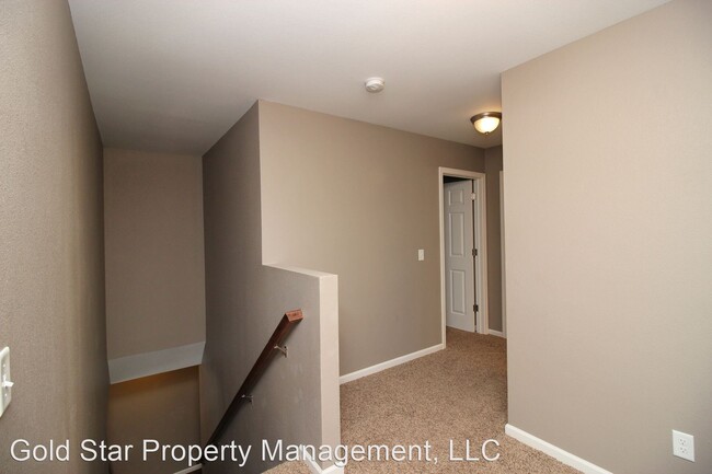 Building Photo - 3 br, 2.5 bath House - 4122 Lorrain Pl