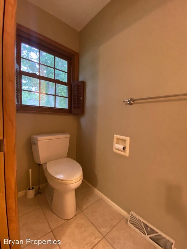 Foto del edificio - 3 br, 3 bath House - 3069 S. Greenbrier Ave.