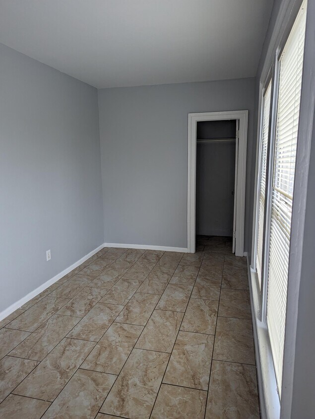 2539 Cherry St Unit 3, Port Huron, MI 48060 Room for Rent in Port