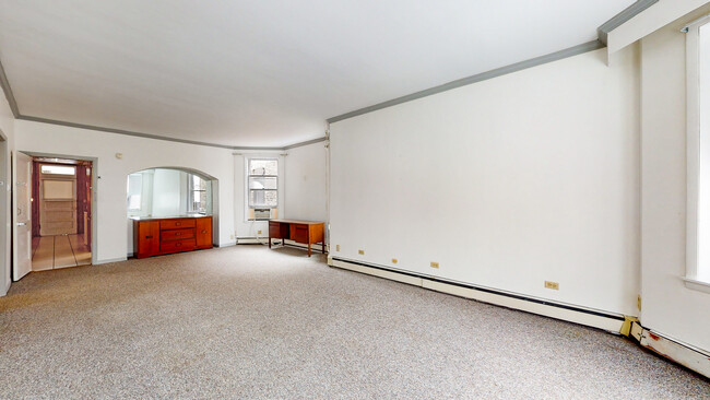 Foto del edificio - 4519 N Artesian Ave