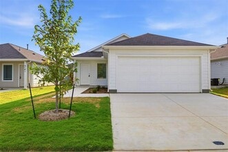 Building Photo - 3145 Campeiro Ave
