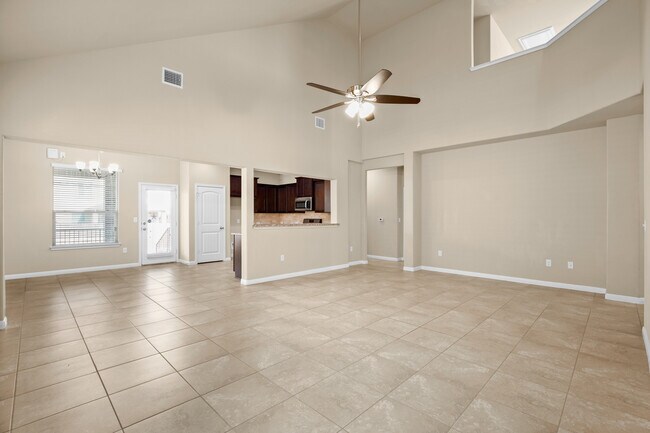 Building Photo - 16440 Pienza Dr