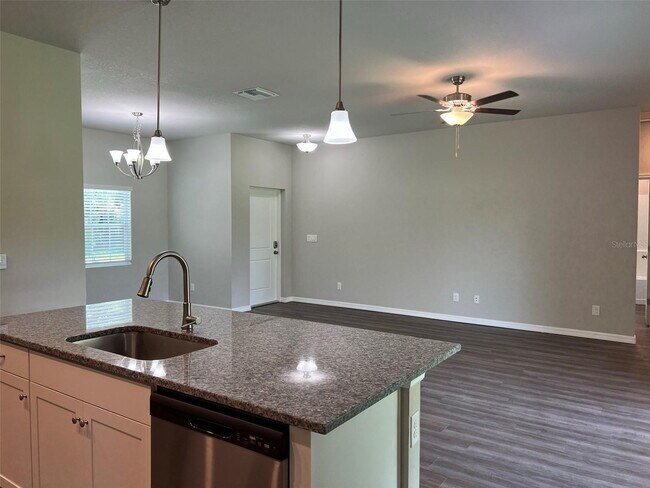 Foto del edificio - Newer construction home in North Port