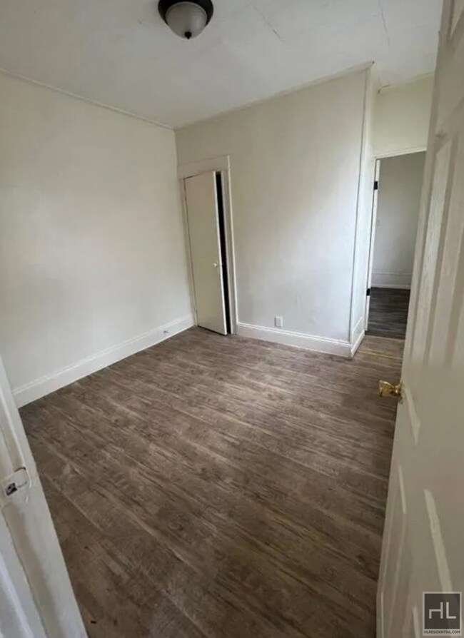 Building Photo - Cedar St Yonkers, NY 10701