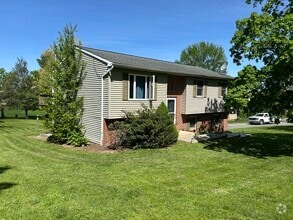 Building Photo - 1575 Slate Hill Rd