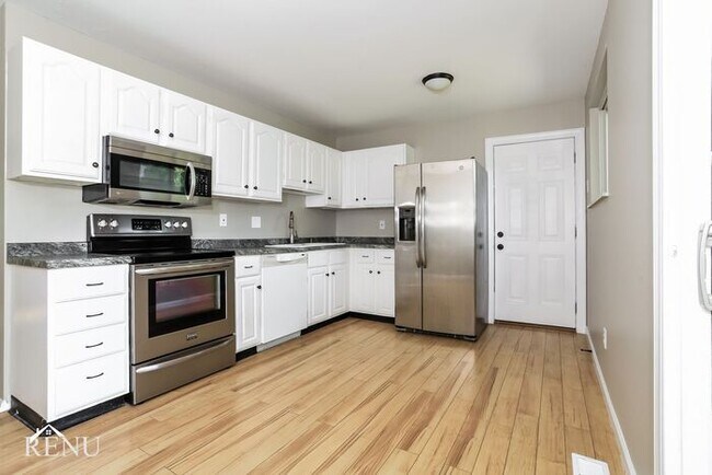 Building Photo - 61 Beckford Dr