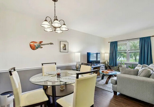 Foto del edificio - 1900 59th Ave N