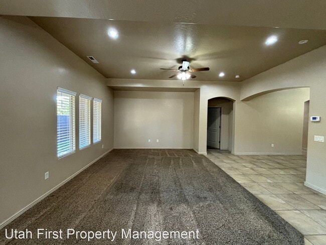 Building Photo - 3 br, 2 bath House - 2163 S Shellee Dr.