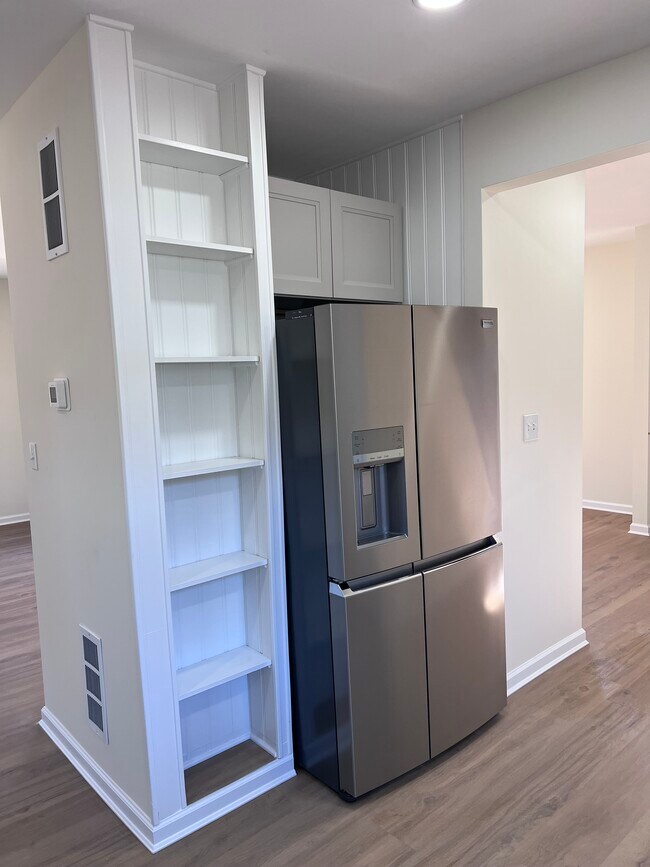 Foto del edificio - 707 Tuckahoe Rd