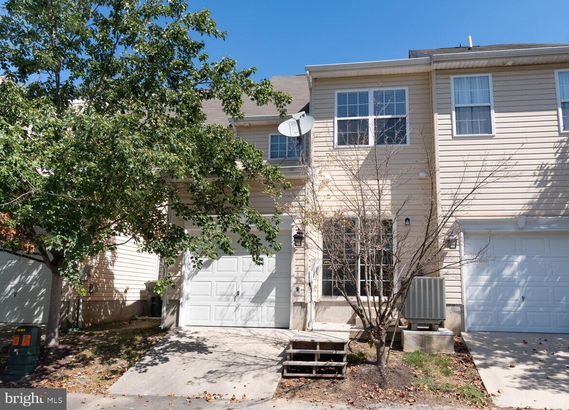 Primary Photo - 304 Wheatley Dr