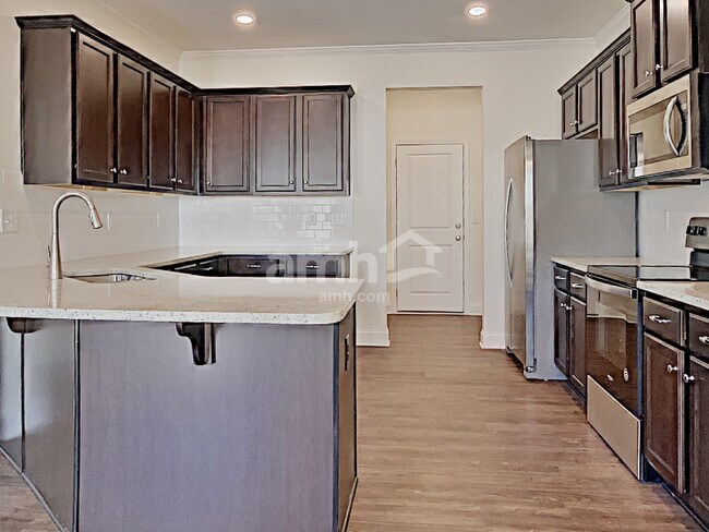 Building Photo - 568 Woodall Rd