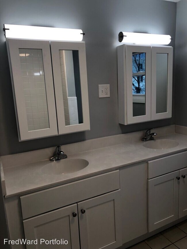 Building Photo - 3 br, 1 bath House - 150 Wardwell St