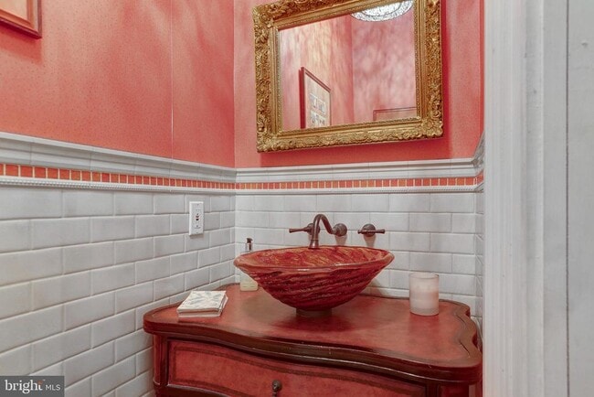 Building Photo - 1007 N Calvert St