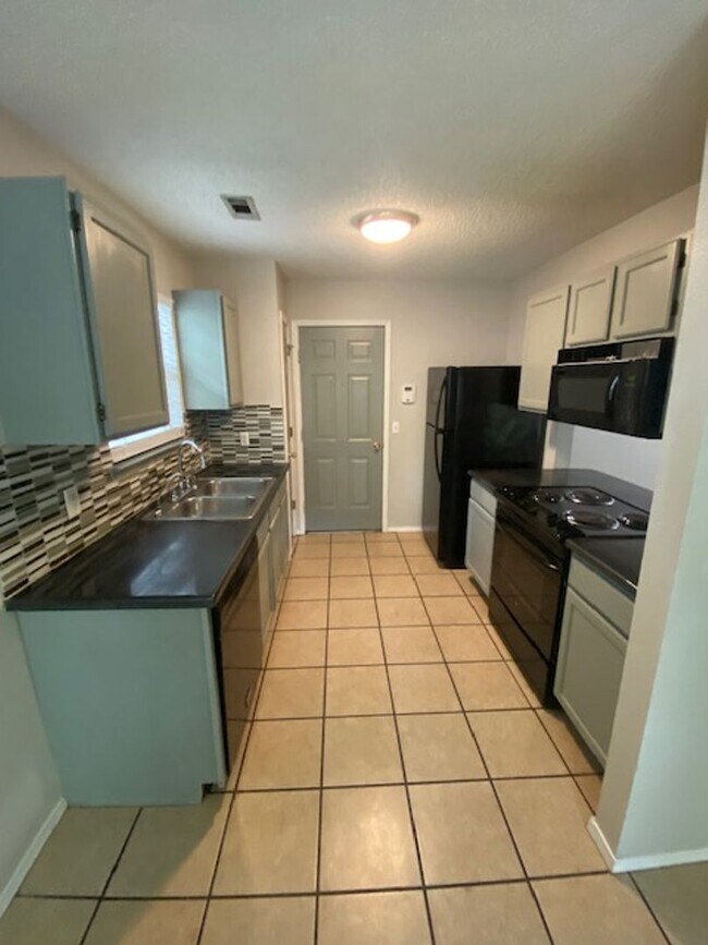 Foto del edificio - Cute 3 bedroom home in west Fayetteville