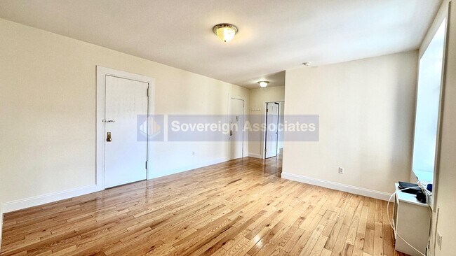Foto del edificio - 585 W 204th St