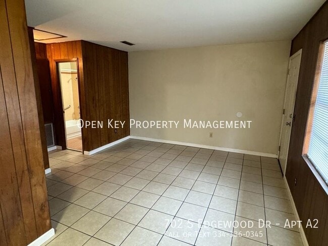 Building Photo - Cozy 1 bedroom, 1 bathroom apartment locat...