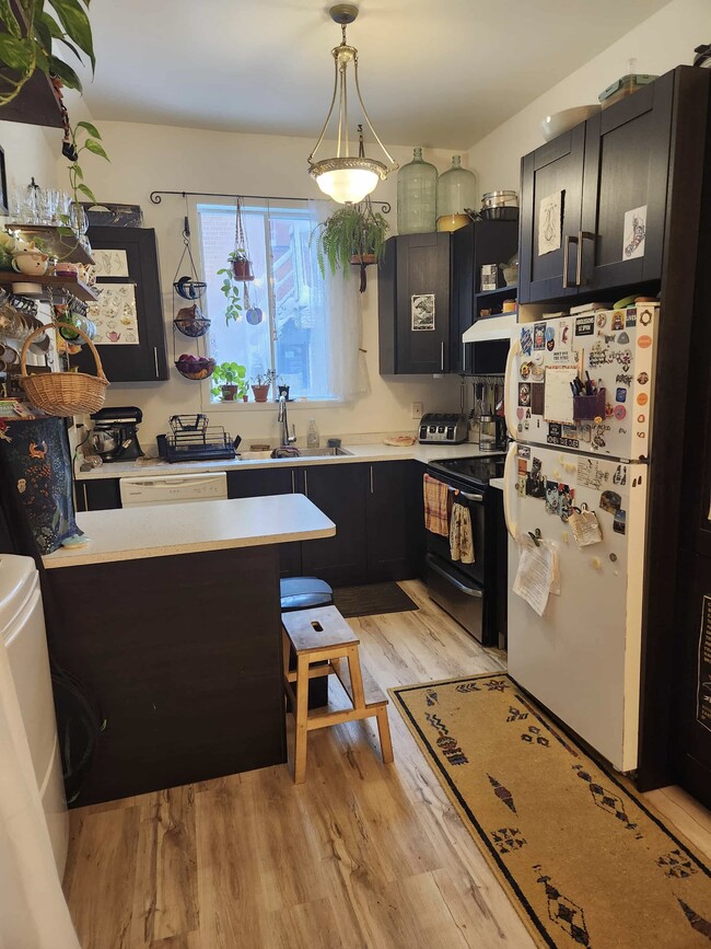 Photo du bâtiment - 1410 Av William-David