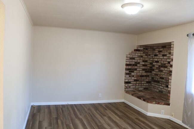 Foto del edificio - Affordable 3 bedroom on a quiet street