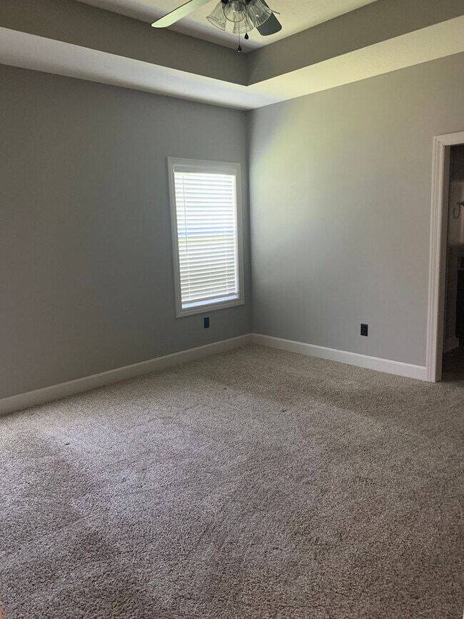 Foto del edificio - 11667 Ridgeway Ct
