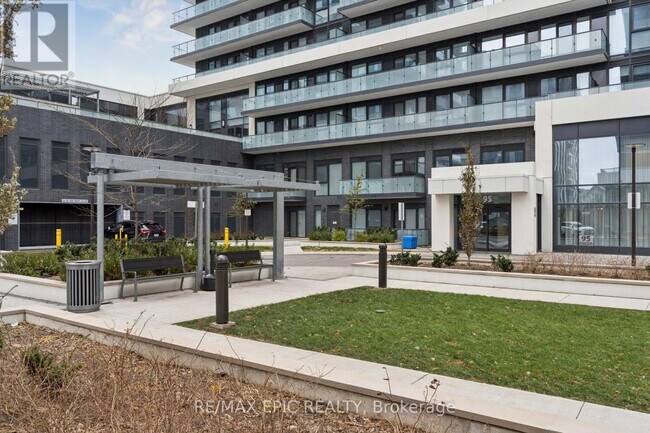 Photo du bâtiment - 95 Oneida Crescent