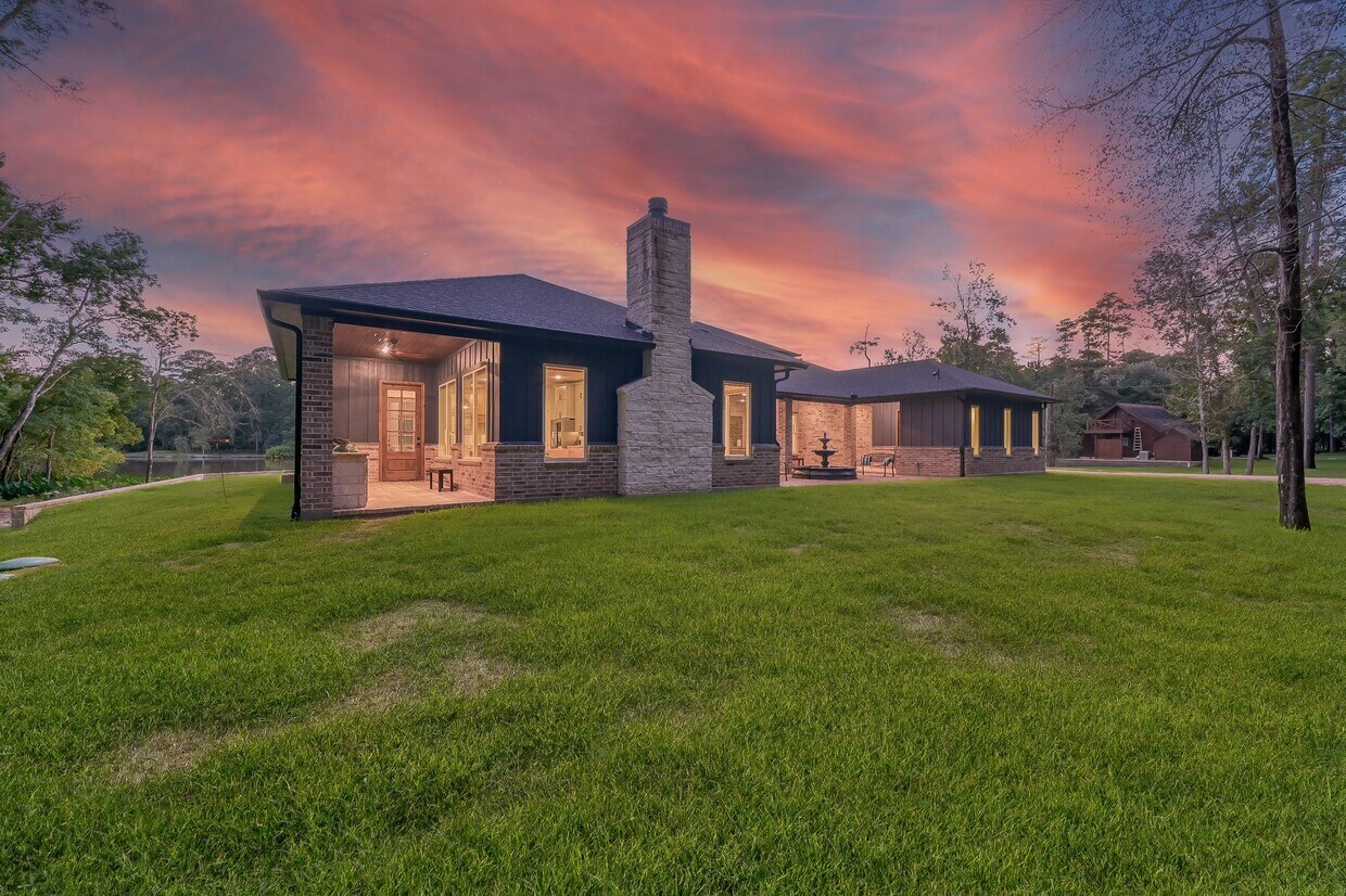 Primary Photo - 15937 Stagecoach Rd