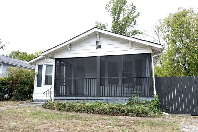 Building Photo - 1710 Ivy St