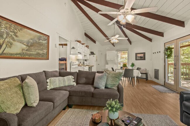 Foto del edificio - 103 Hornbeam Rd