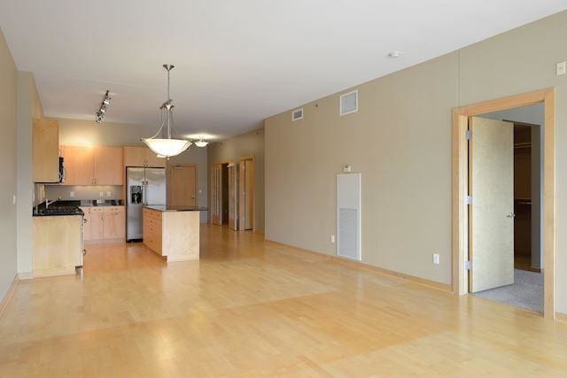 Building Photo - 401 N 2nd St