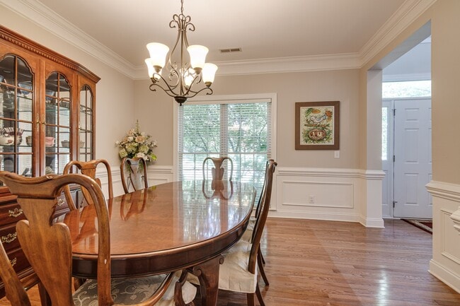 Building Photo - 7111 Weddington Brook Dr