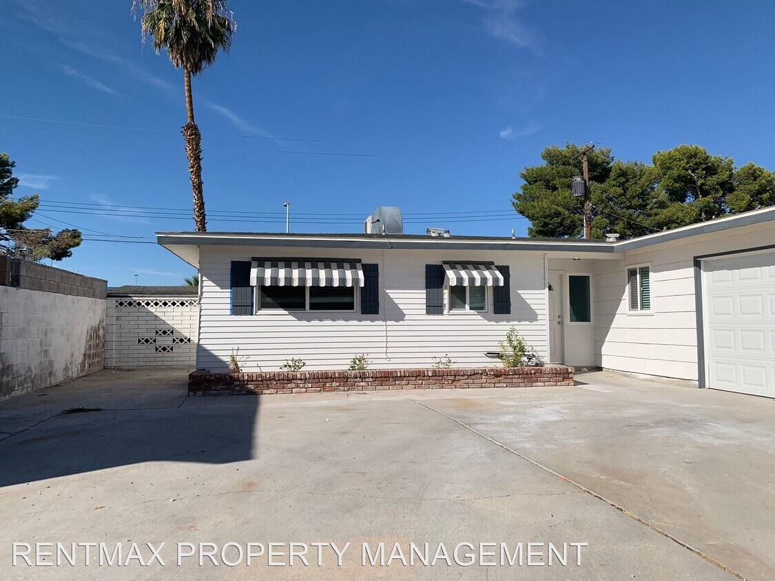 3 br, 2 bath House 4520 PROVIDENCE LN House Rental in Las Vegas, NV