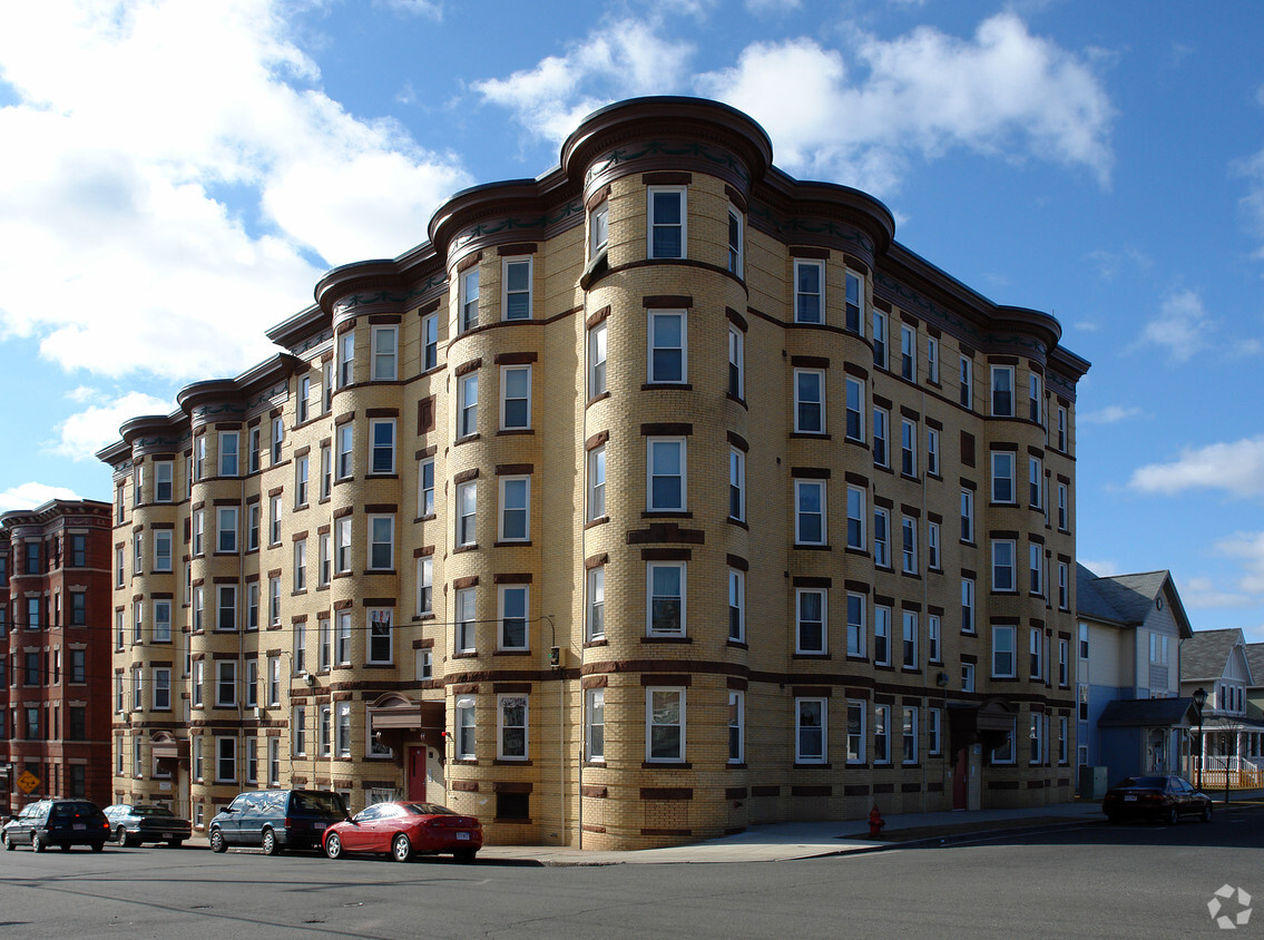 Foto principal - Sargeant West Apartments