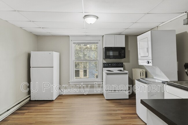 Foto del edificio - 407 W Green St