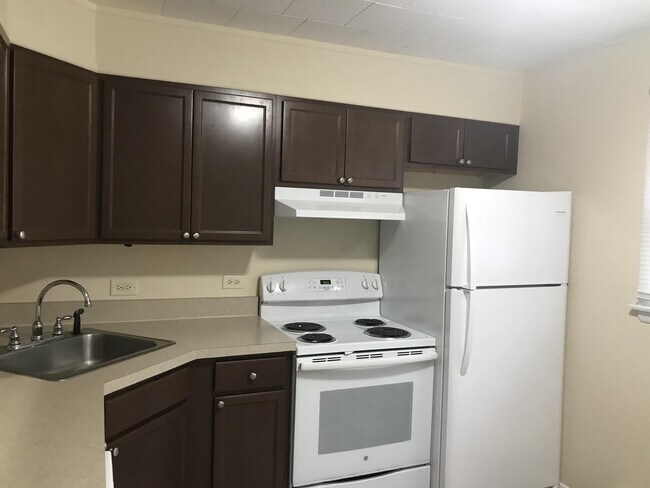 Building Photo - 301 Hartzell Dr