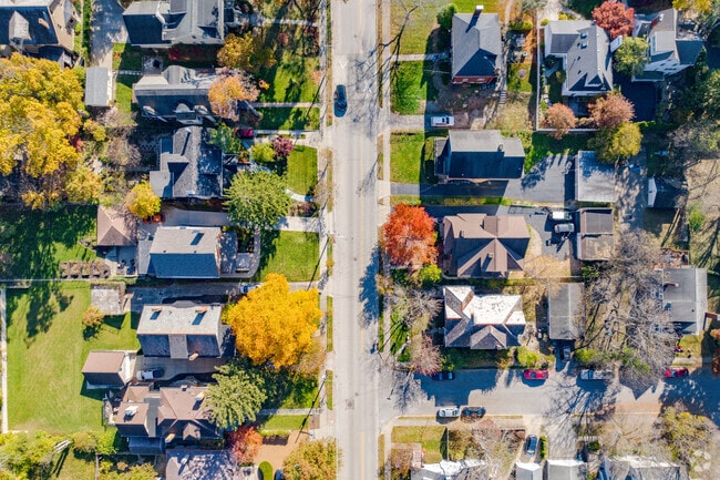 Many of the homes in Hyde Park are single family homes.