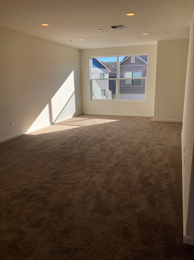 Building Photo - CLOSE TO UNR - 4875 Ciarra Kennedy Lane / ...