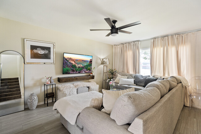 Foto del edificio - 6005 N Granite Reef Rd