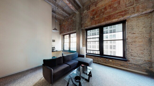 Photo - 20 N State St Apartment